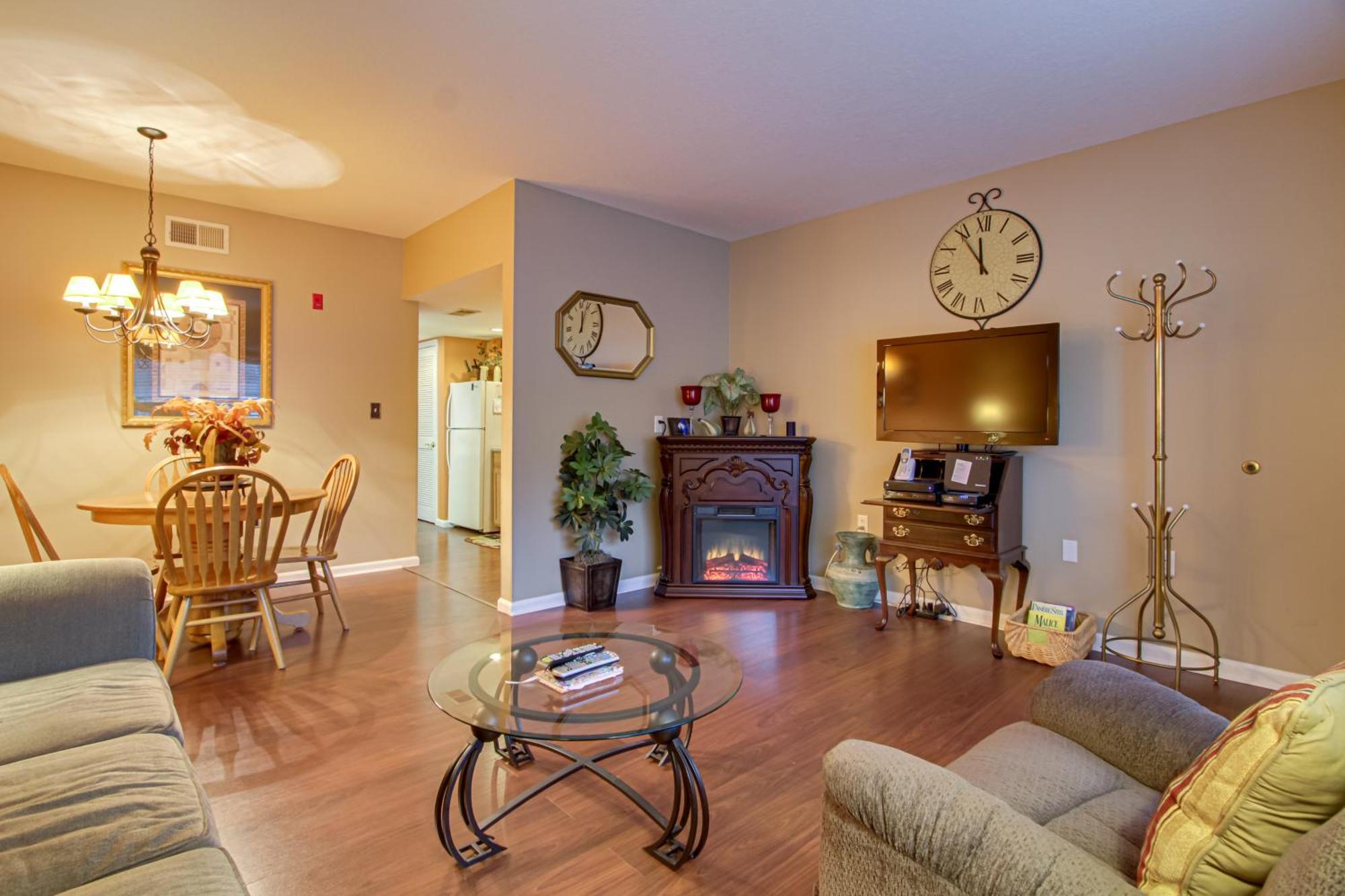 Parkway Condo About Walk To Island In Pigeon Forge! Экстерьер фото